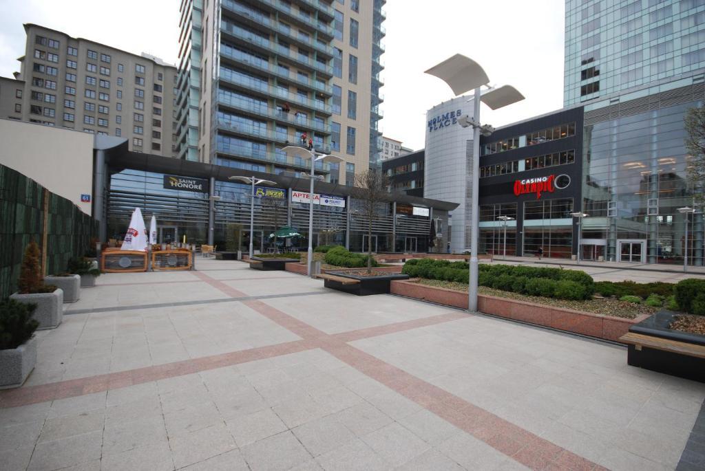 Platinum Towers Country 2 Country Aparthotel Varsovia Exterior foto